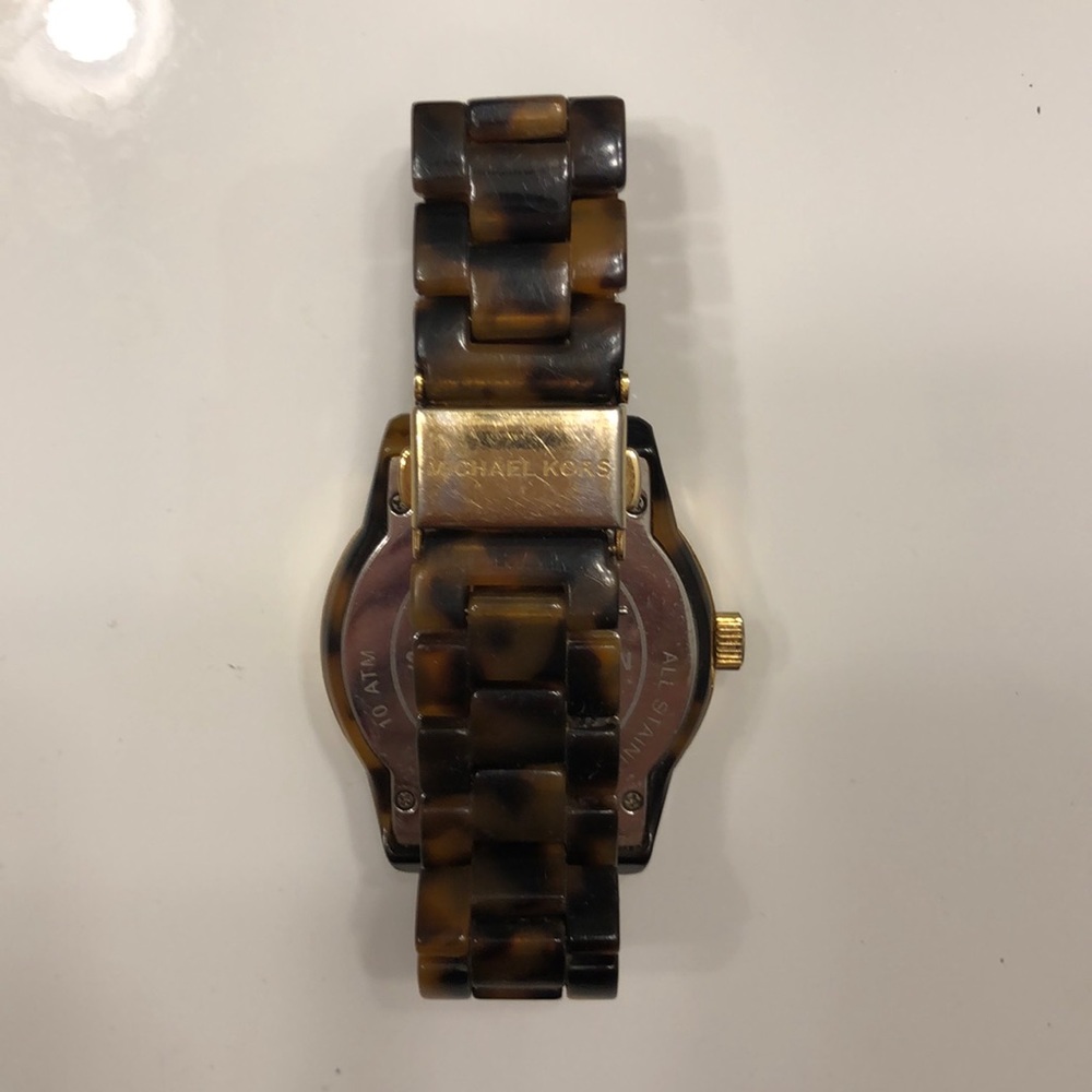 Watch - Picture 2 of 4